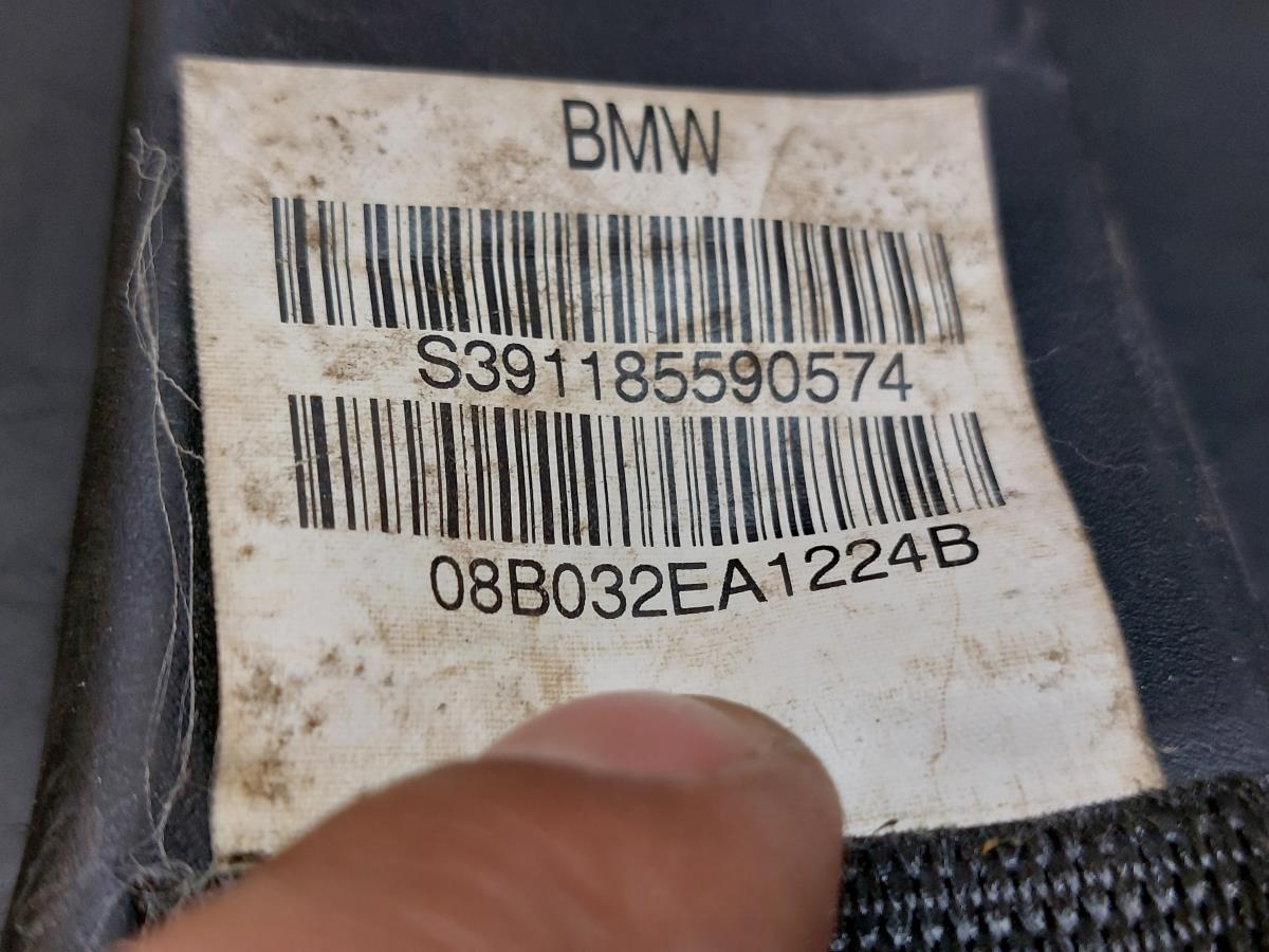 Left rear seatbelt pretensioner BMW X5 (E70) Imagem-3