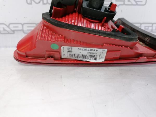 Feu de coffre Droite SEAT Exeo (3R2) Imagem-4