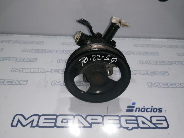 Bomba de dirección KIA Carnival I (UP)