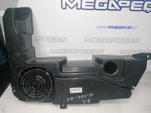 Columna de sonido AUDI A4 Avant (8K5, B8)