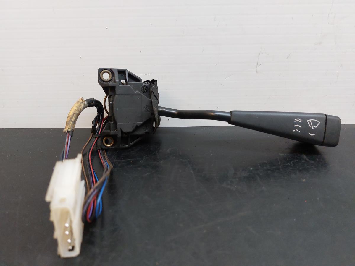 Manípulo do limpa vidros BMW 3 Cabriolet (E30)