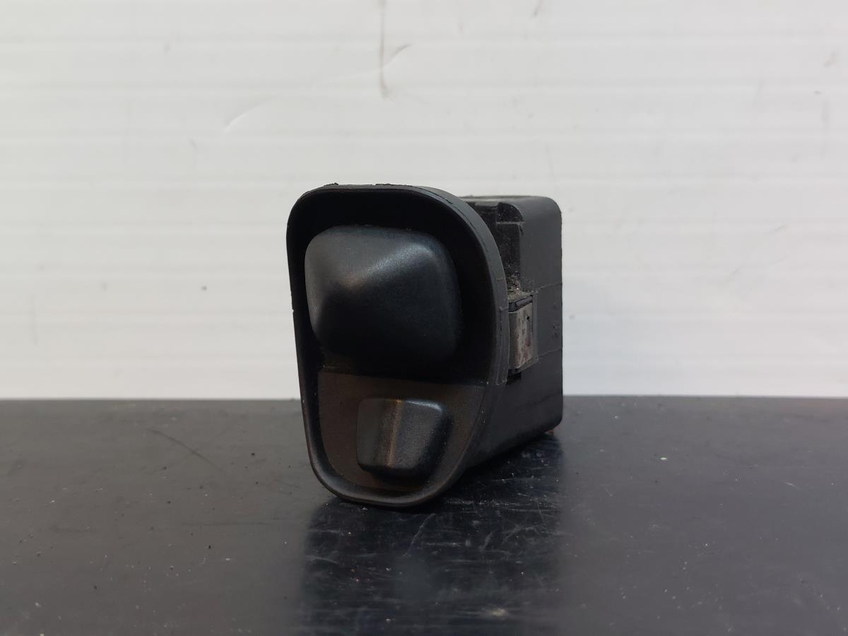 Commande des rétroviseurs BMW 3 Cabriolet (E30)