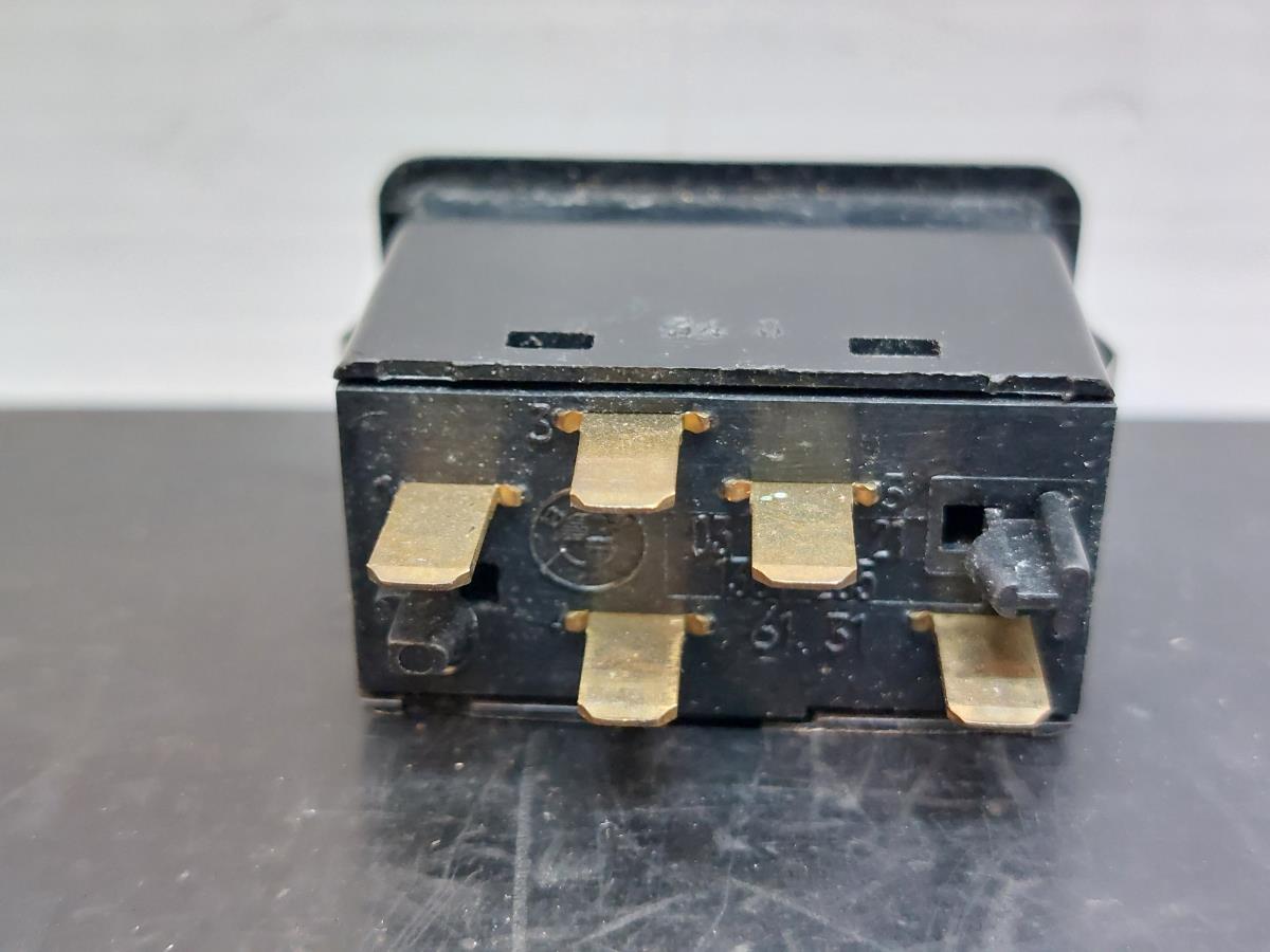 Comando / interruttore alzacristallo anteriore destro BMW 3 Cabriolet (E30) Imagem-2