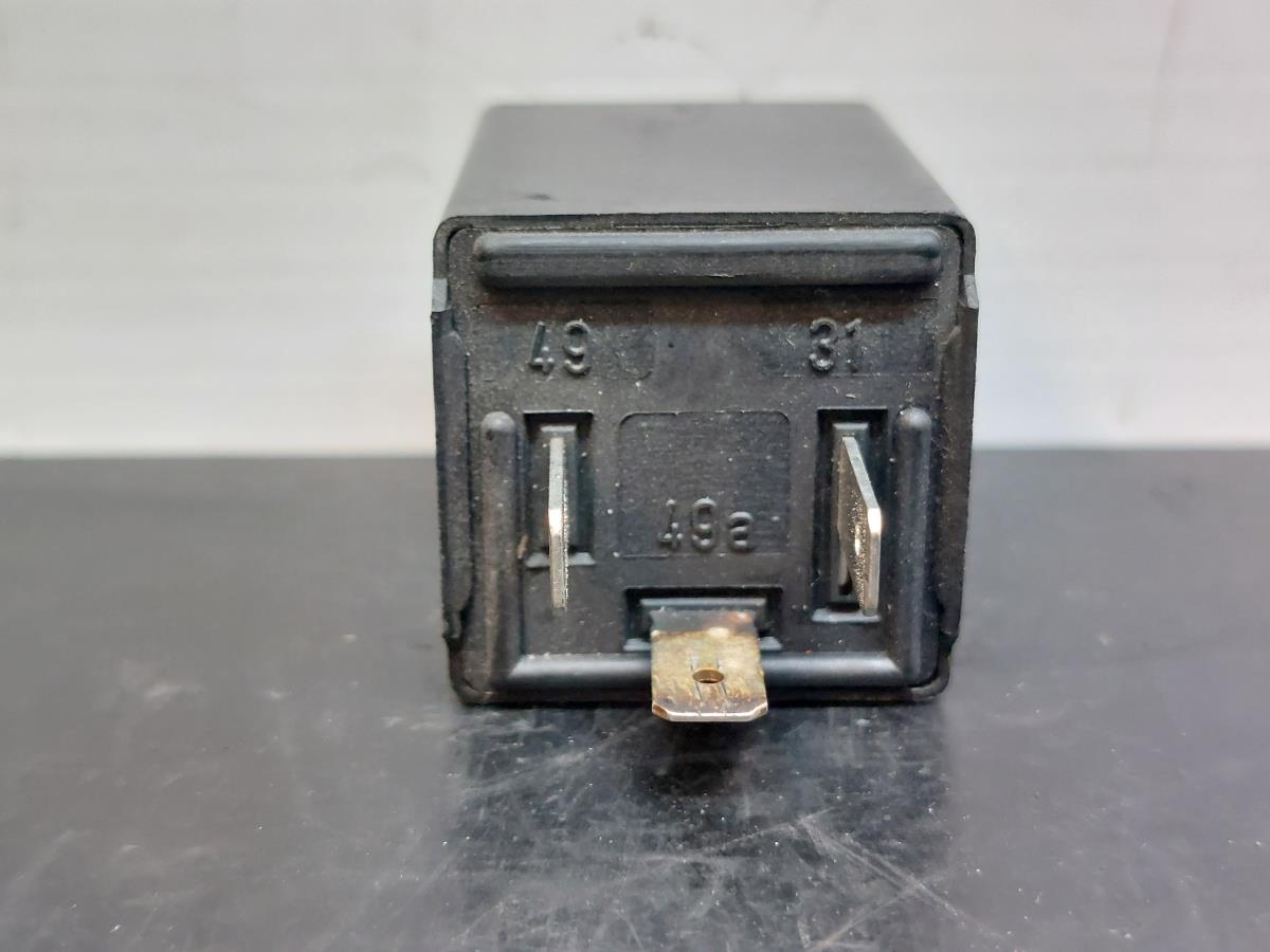 Pulsante / interruttore elettromeccanico BMW 3 Cabriolet (E30) Imagem-2