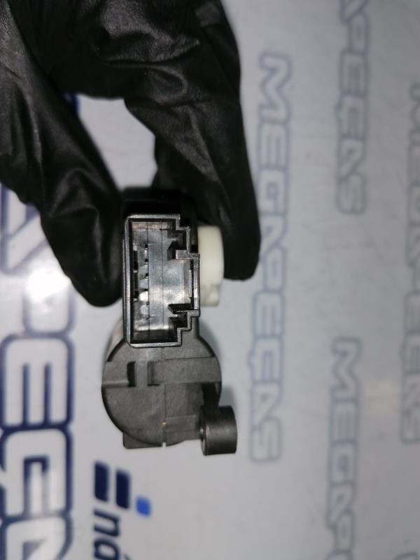 Motor del compuerta de la calefacción AUDI A6 Allroad (4FH, C6) Imagem-2