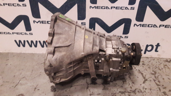 Caixa de velocidades manual MERCEDES-BENZ 190 (W201) Imagem-1