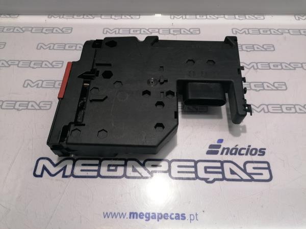 Caixa fusíveis da bateria MERCEDES-BENZ Classe C Carrinha (S204) Imagem-1