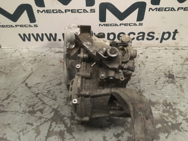 Caixa de velocidades manual MERCEDES-BENZ Classe A (W169) Imagem-1