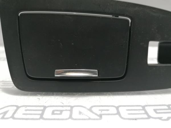 Cinzeiro VOLVO XC90 II Imagem-1