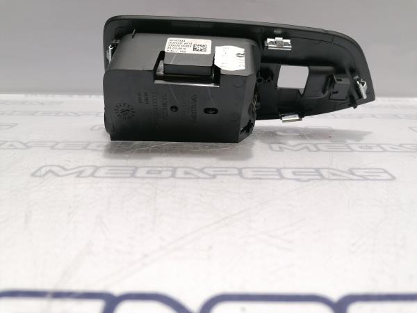 Cinzeiro VOLVO XC90 II Imagem-3