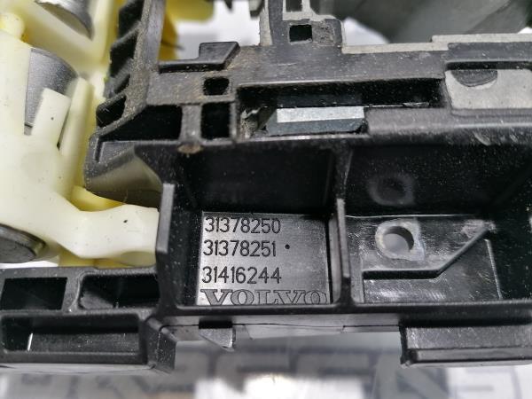 Soporte Manija puerta Delantera Izquierda VOLVO XC90 II Imagem-1