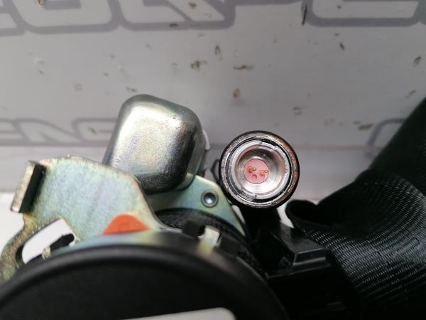 Right rear seatbelt pretensioner VOLVO XC90 II Imagem-3