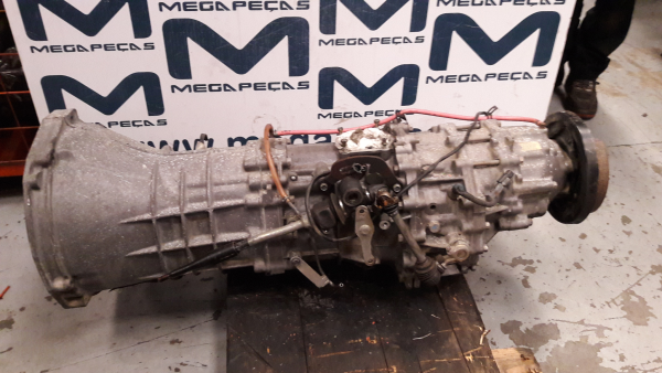 Caixa de velocidades manual NISSAN Patrol GR IV (Y60) Imagem-1