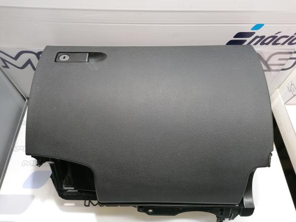 Porta luvas AUDI A8 (4E_)