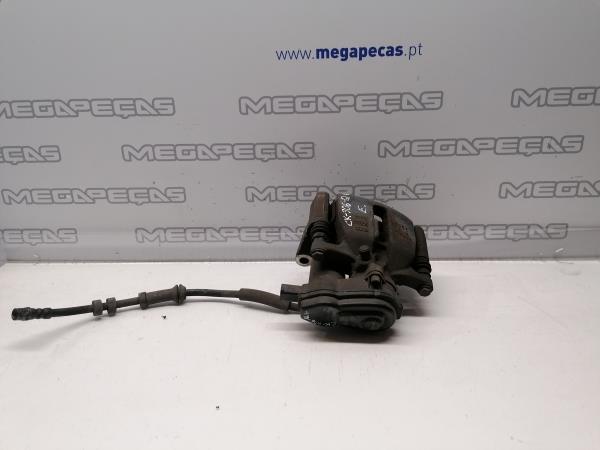 Poignée intérieure arrière gauche CITROËN C3 I (FC_, FN_) 1.4 i 8154621 Poignée intérieure arrière gauche CITROËN C3 I (FC_, FN_) 1.4 i 8154621