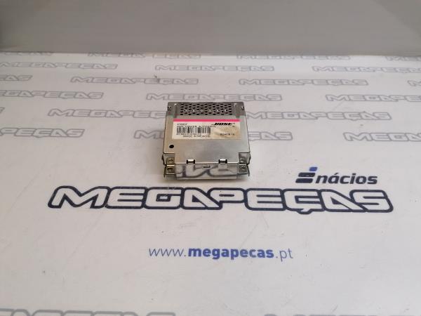 Amplificador de colunas AUDI A8 (4E_)