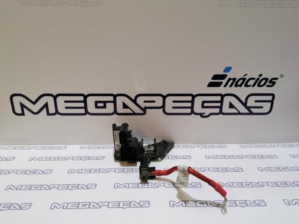 Caixa fusíveis da bateria BMW 1 (F20)