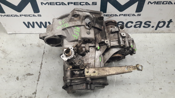 Caixa de velocidades manual VOLKSWAGEN Passat (3A2, 35I) Imagem-1