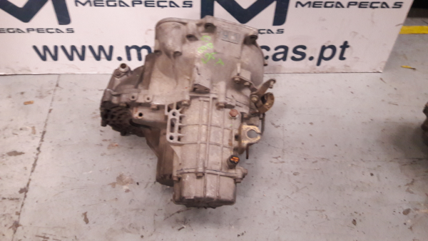 Caixa de velocidades manual MITSUBISHI Colt III (C5_A) Imagem-1