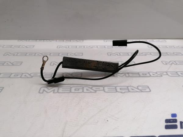 Antena MERCEDES-BENZ Classe C (W203) Imagem-1