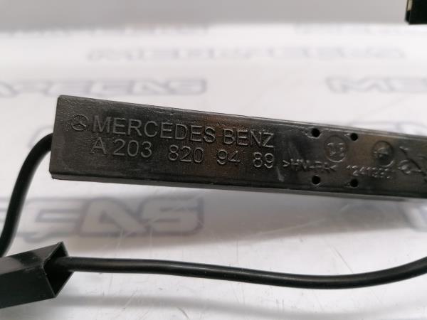 Antena MERCEDES-BENZ Classe C (W203) Imagem-2