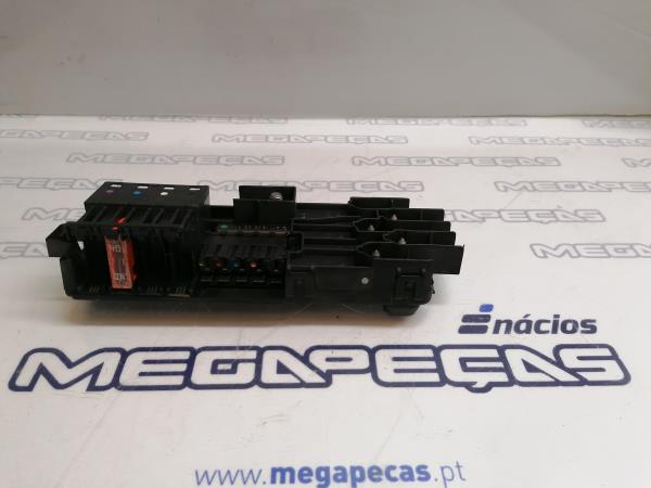 Caixa fusíveis da bateria MERCEDES-BENZ CLS (C219)