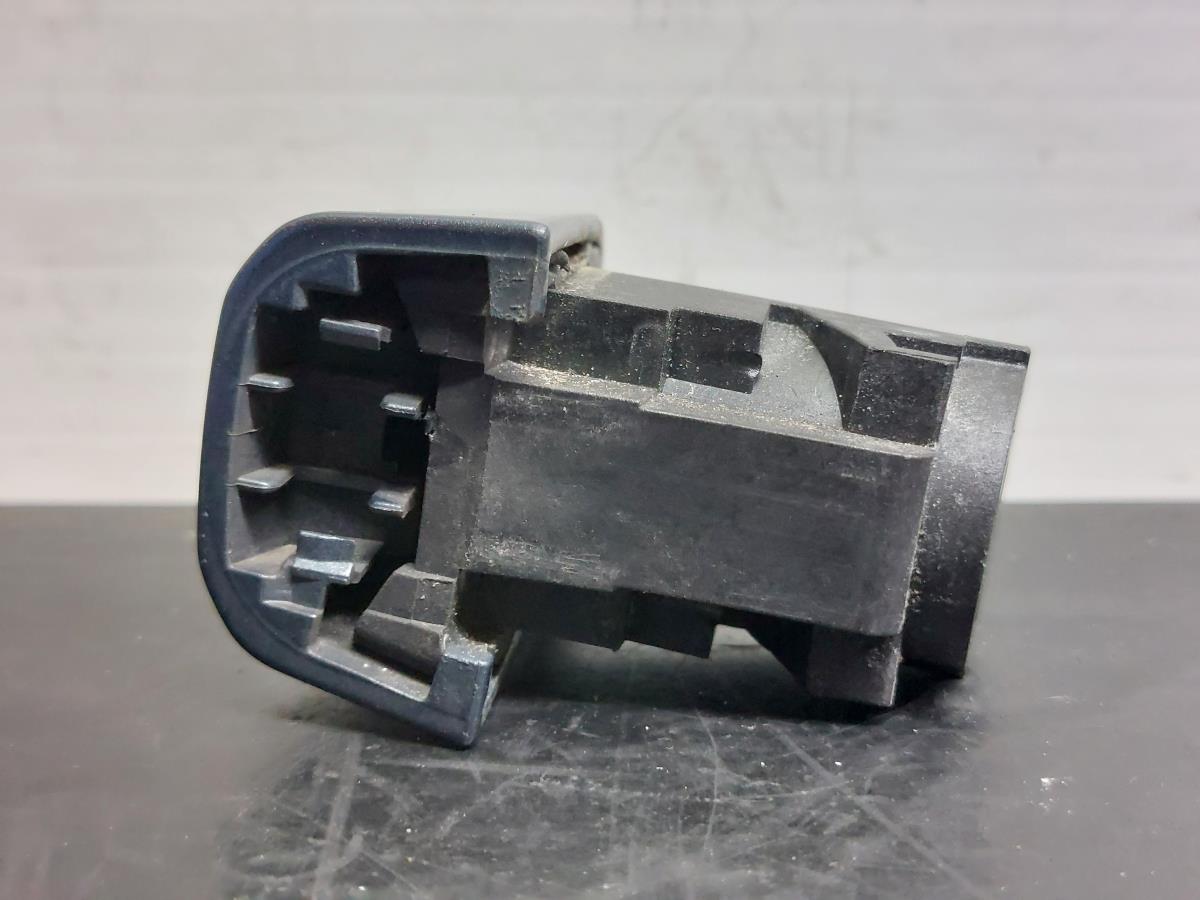 Cache poignée de porte Gauche AUDI A4 Avant (8K5, B8) Imagem-1