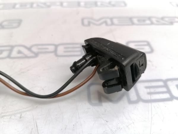 Esguicho SKODA Octavia III Break (5E5) Imagem-1