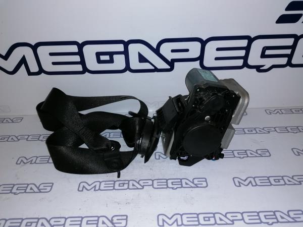 Left front seatbelt pretensioner MERCEDES-BENZ CLS (C219)