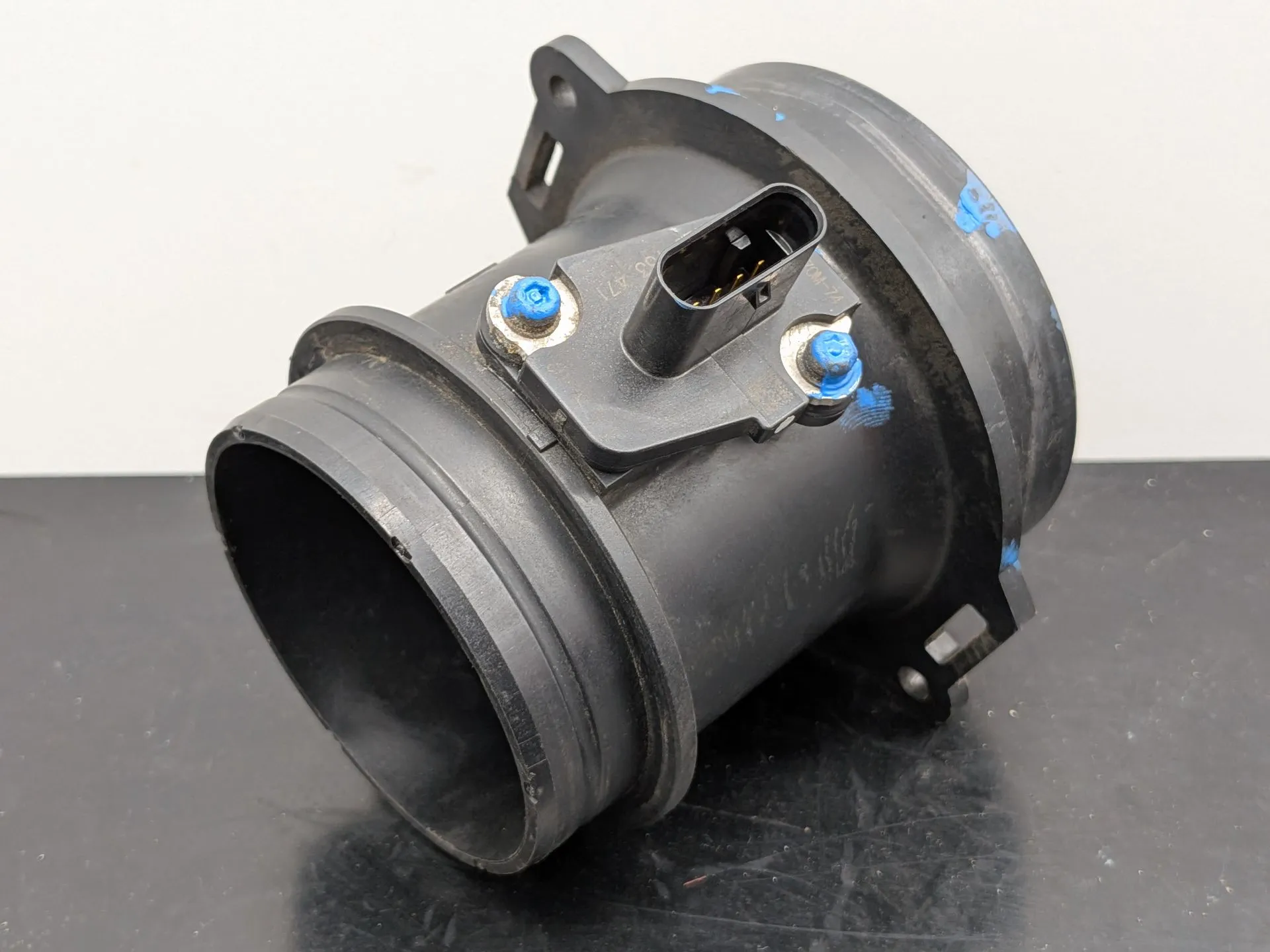 Mass Air Flow Sensor MAF For Audi A1 A3 A4 A5 A6 TT 2.0 TDI – 03L 906 461 A (Direct Fit)