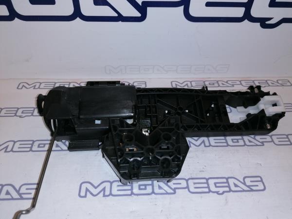Left front door handle support MERCEDES-BENZ Classe A (W176) Imagem-2