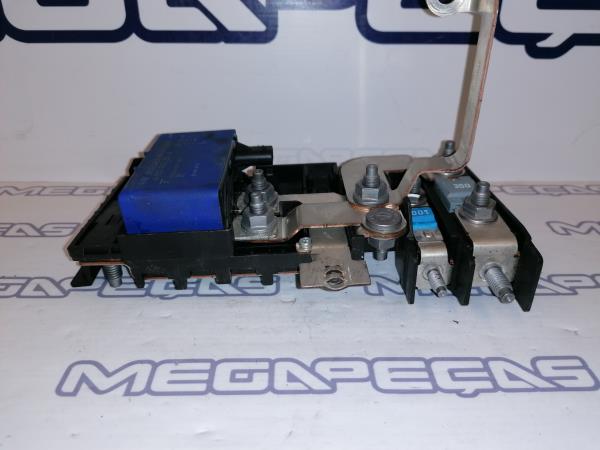 Caixa fusíveis da bateria MERCEDES-BENZ Classe A (W176) Imagem-3