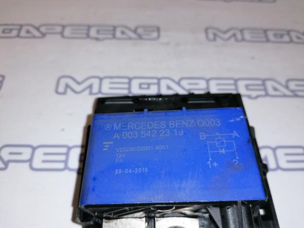 Caixa fusíveis da bateria MERCEDES-BENZ Classe A (W176) Imagem-4