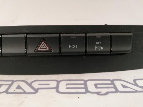 Comando / botão / interruptor multifunções MERCEDES-BENZ Classe A (W176) Imagem-1