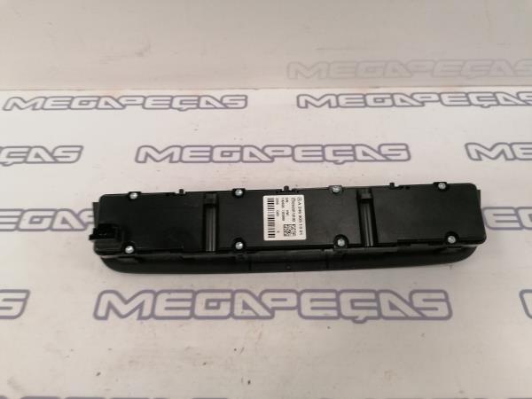 Comando / botão / interruptor multifunções MERCEDES-BENZ Classe A (W176) Imagem-2