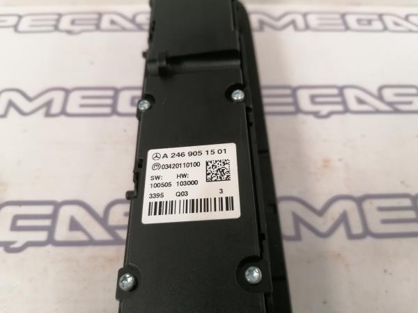 Comando / botão / interruptor multifunções MERCEDES-BENZ Classe A (W176) Imagem-3