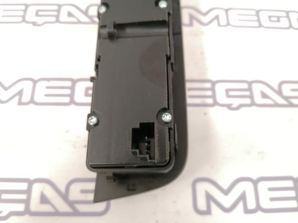 Comando / botão / interruptor multifunções MERCEDES-BENZ Classe A (W176) Imagem-4