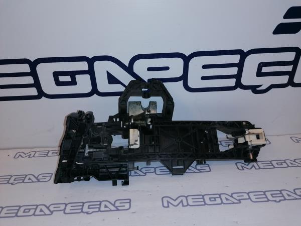 Right front door handle support MERCEDES-BENZ Classe C (W204) Imagem-2