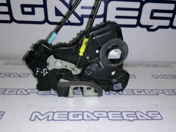 Front Right Door Lock TOYOTA Corolla Hatchback (_E12_)