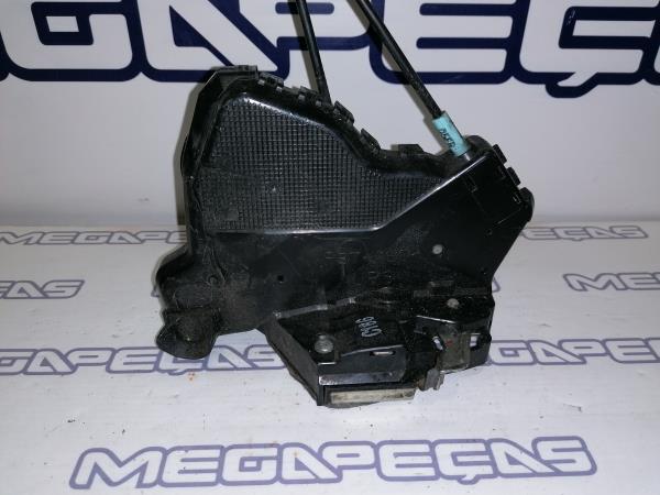 Front Right Door Lock TOYOTA Corolla Hatchback (_E12_) Imagem-1
