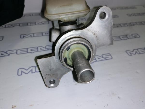 Central brake pump TOYOTA Corolla Hatchback (_E12_) Imagem-3