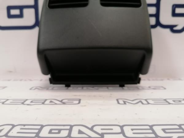 Diffuser / air vent MERCEDES-BENZ Classe C (W204) Imagem-1