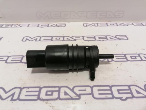 Windscreen/windshield washer pump  MERCEDES-BENZ Classe C (W204)
