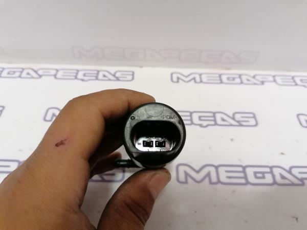 Windscreen/windshield washer pump  MERCEDES-BENZ Classe C (W204) Imagem-2