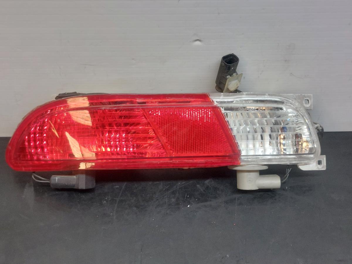 Feu antibrouillard central BMW 6 (E63)