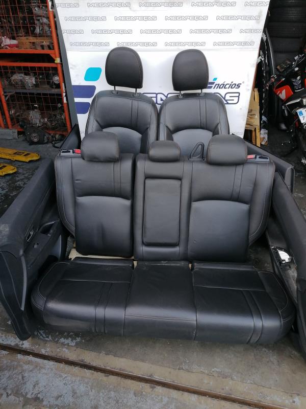 Conjunto de bancos MITSUBISHI ASX (GA_W_)