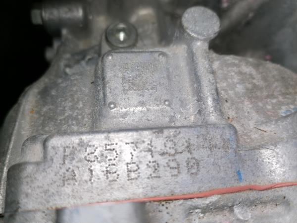 Caixa de velocidades manual TOYOTA Auris Hatchback (_E18_) Imagem-8