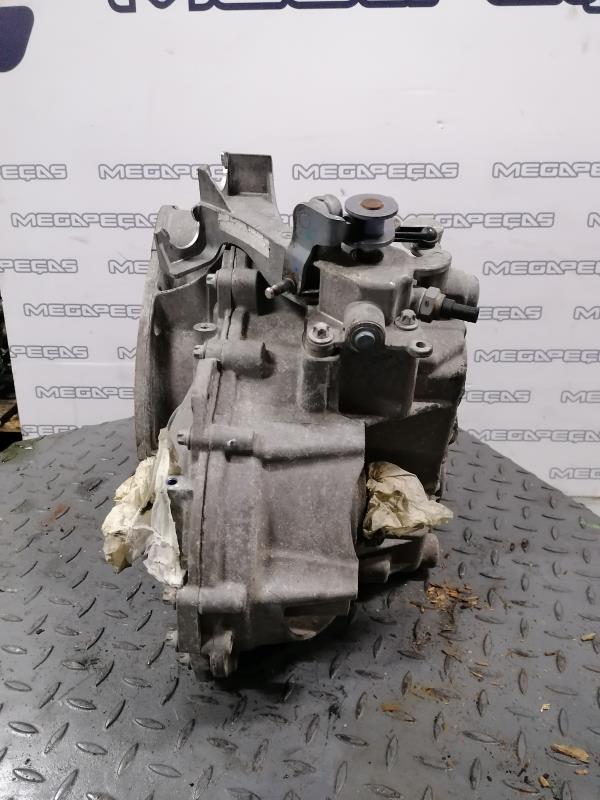 Caixa de velocidades manual MERCEDES-BENZ Classe A (W169) Imagem-2