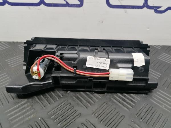 Posacenere BMW 6 (E63) Imagem-1