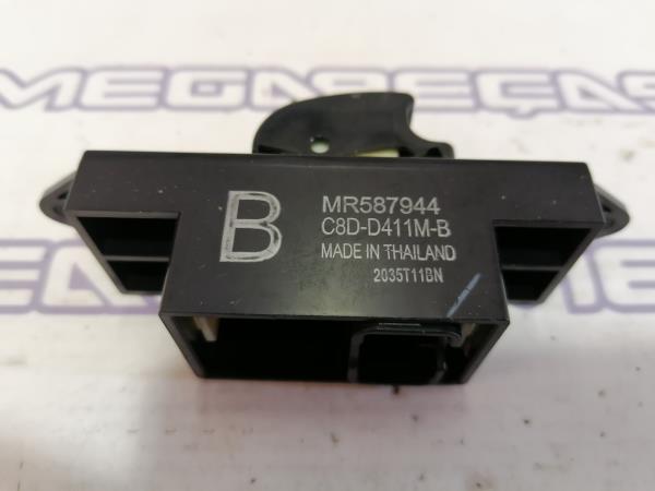 Comando / interruttore alzacristallo anteriore destro MITSUBISHI ASX (GA_W_) Imagem-1